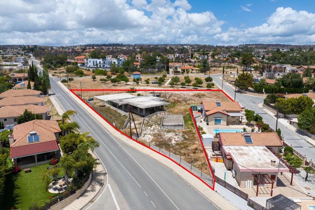 Residential plot in Souni-Zanakia, Limassol